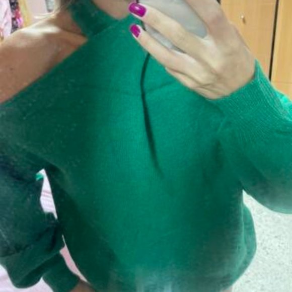 CONTEMPORARY GIRL Halter Cold Shoulder Sweater top - Picture 6 of 7